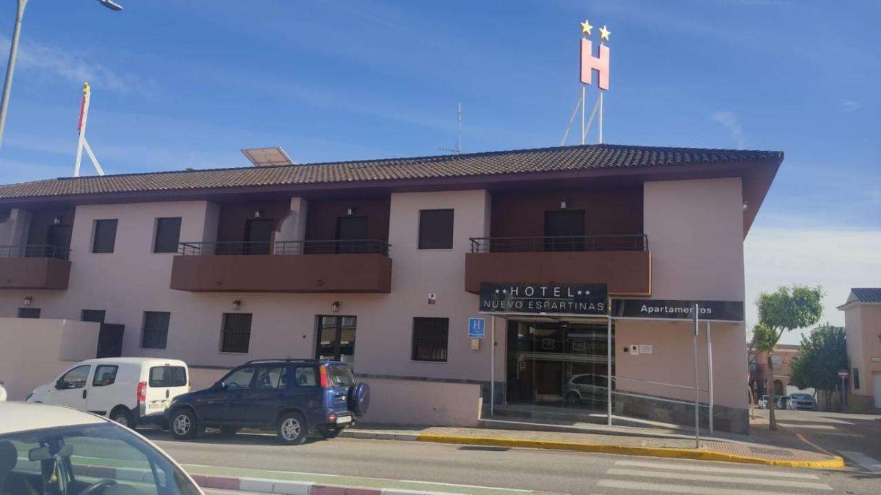 Hotel Nuevo Espartinas Exteriör bild